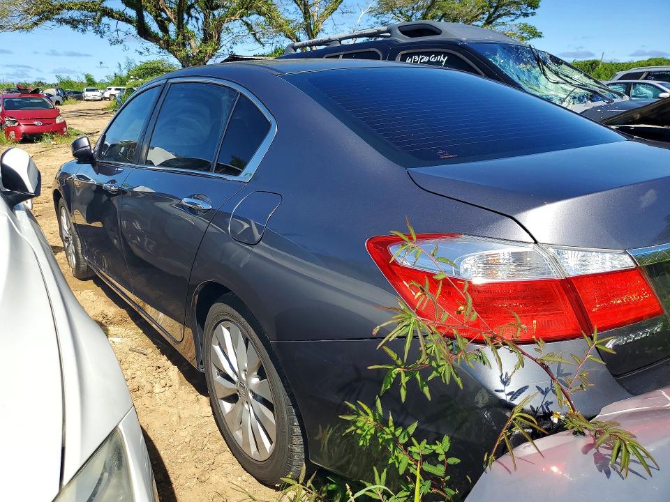 Photo 2 from auction – 2015 HONDA ACCORD with VIN 1HGCR2F7XFA081757