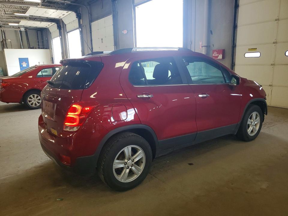 Photo 3 from auction – 2020 CHEVROLET TRAX with VIN 3GNCJLSB4LL189678