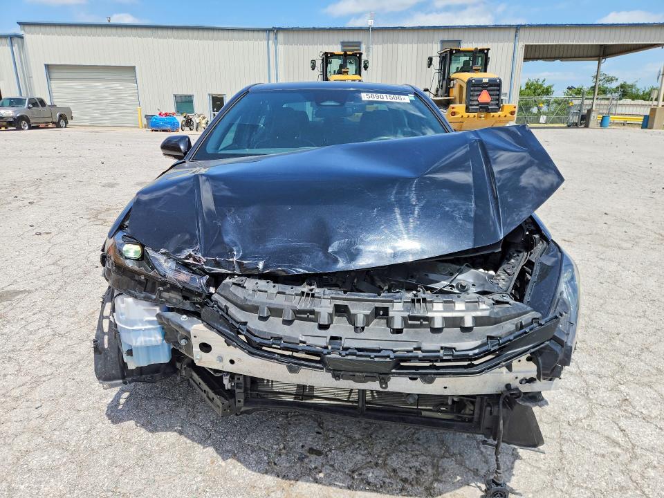 Photo 5 from auction – 2025 TOYOTA CAMRY with VIN 4T1DAACK2SU036331