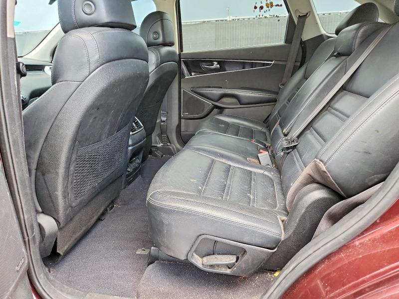 Photo 11 from auction – 2017 KIA SORENTO with VIN 5XYPK4A57HG318326