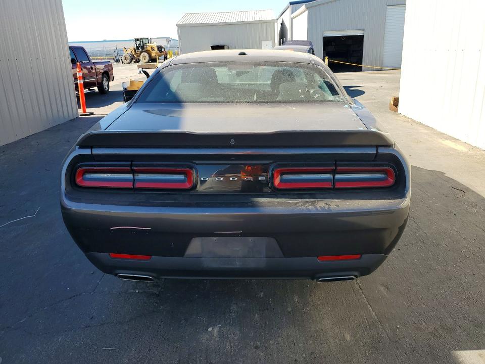 Фото 6 с аукциона – 2022 DODGE CHALLENGER с VIN 2C3CDZAG2NH112971