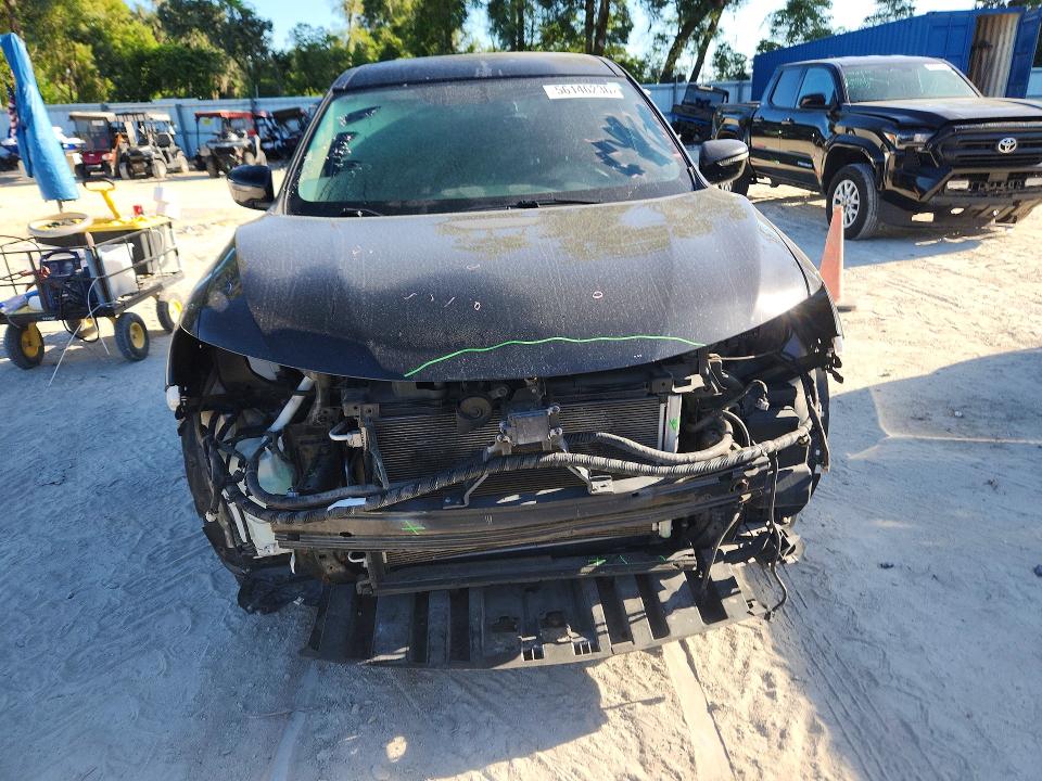 Photo 5 from auction – 2018 NISSAN ROGUE with VIN 5N1AT2MT4JC777952