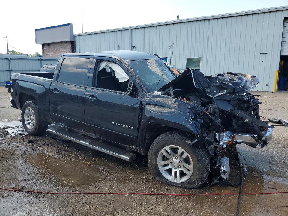 Photo 4 from auction – 2018 CHEVROLET SILVERADO with VIN 3GCUKREC2JG390910