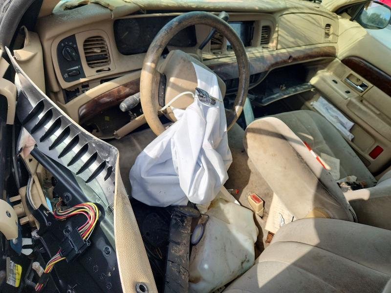 صورة رقم 8 من المزاد - 2007 MERCURY CAPRI مع VIN 2MEFM74V37X617335
