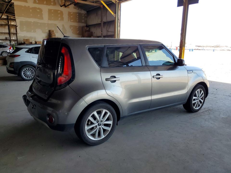 Photo 3 from auction – 2019 KIA SOUL with VIN KNDJP3A56K7655964