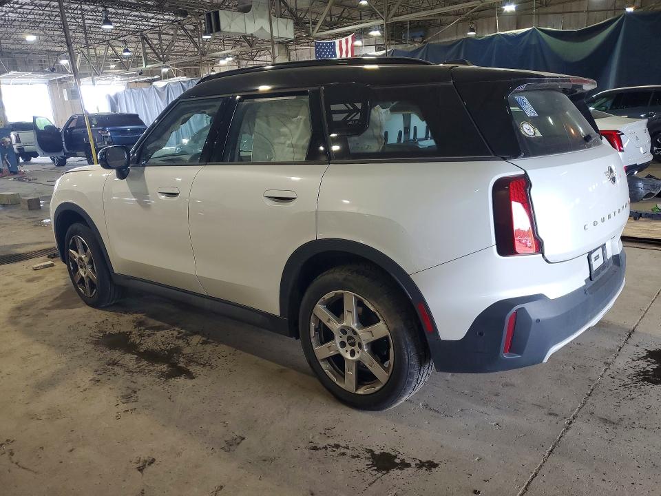 Photo 2 from auction – 2025 MINI COUNTRYMAN with VIN WMZ23GA02S7R98623