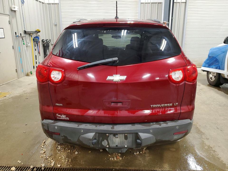Photo 6 from auction – 2011 CHEVROLET TRAVERSE with VIN 1GNKVGED2BJ167334