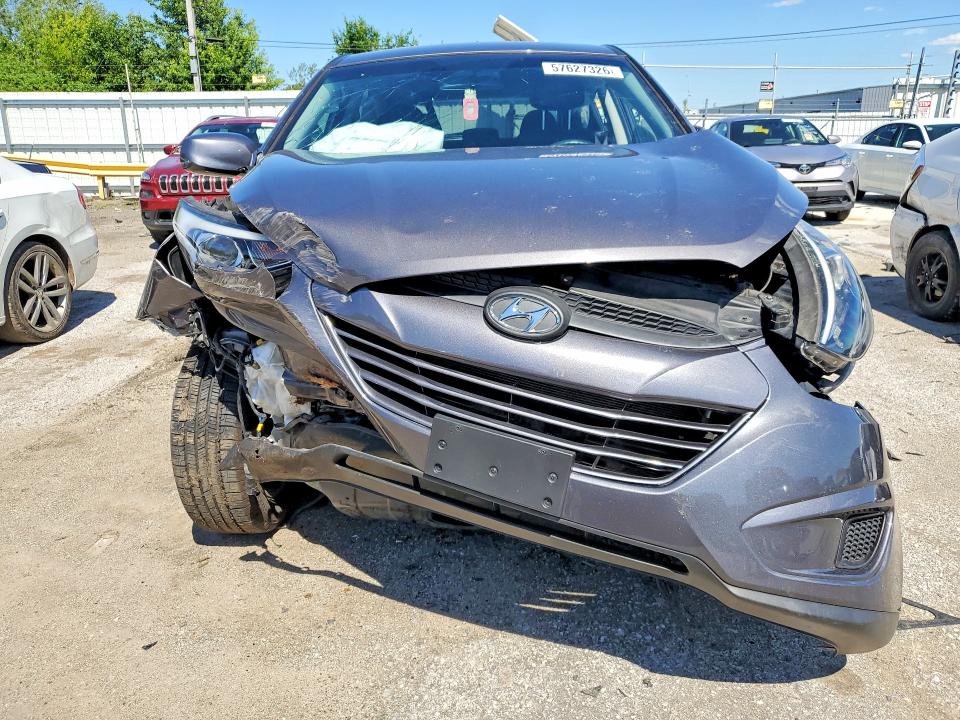 Photo 5 from auction – 2014 HYUNDAI TUCSON with VIN KM8JTCAF0EU940763