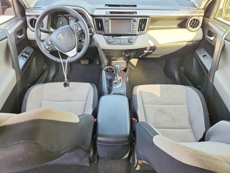 Photo 8 from auction – 2017 TOYOTA RAV4 with VIN JTMWFREV5HJ701706