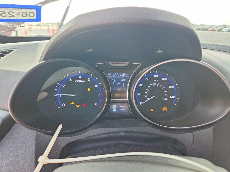 Photo 9 from auction – 2015 HYUNDAI VELOSTER with VIN KMHTC6AE7FU217348