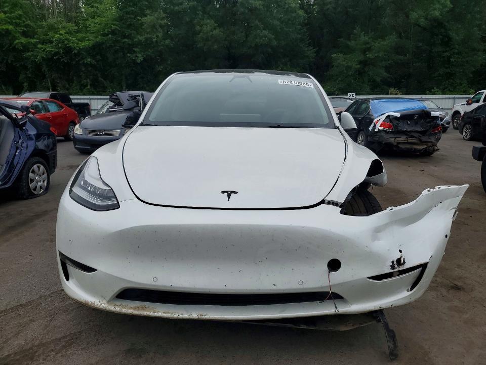 Photo 5 from auction – 2022 TESLA MODEL Y with VIN 7SAYGDEE3NF320922