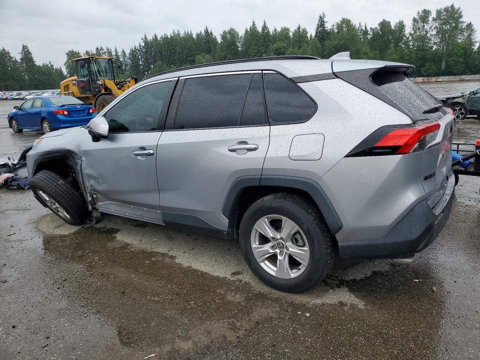 Photo 2 from auction – 2021 TOYOTA RAV4 with VIN 2T3W1RFV5MC127098