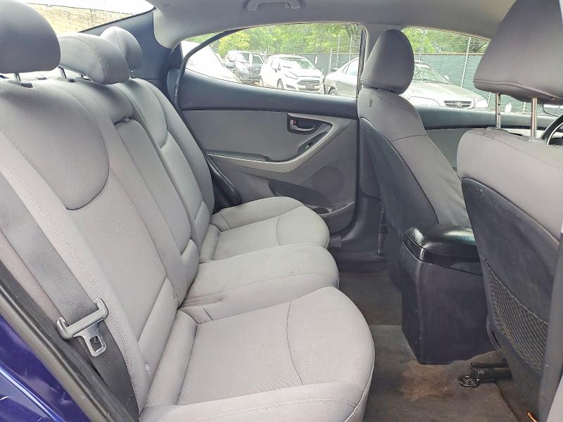 Photo 10 from auction – 2011 HYUNDAI ELANTRA with VIN 5NPDH4AE2BH020932