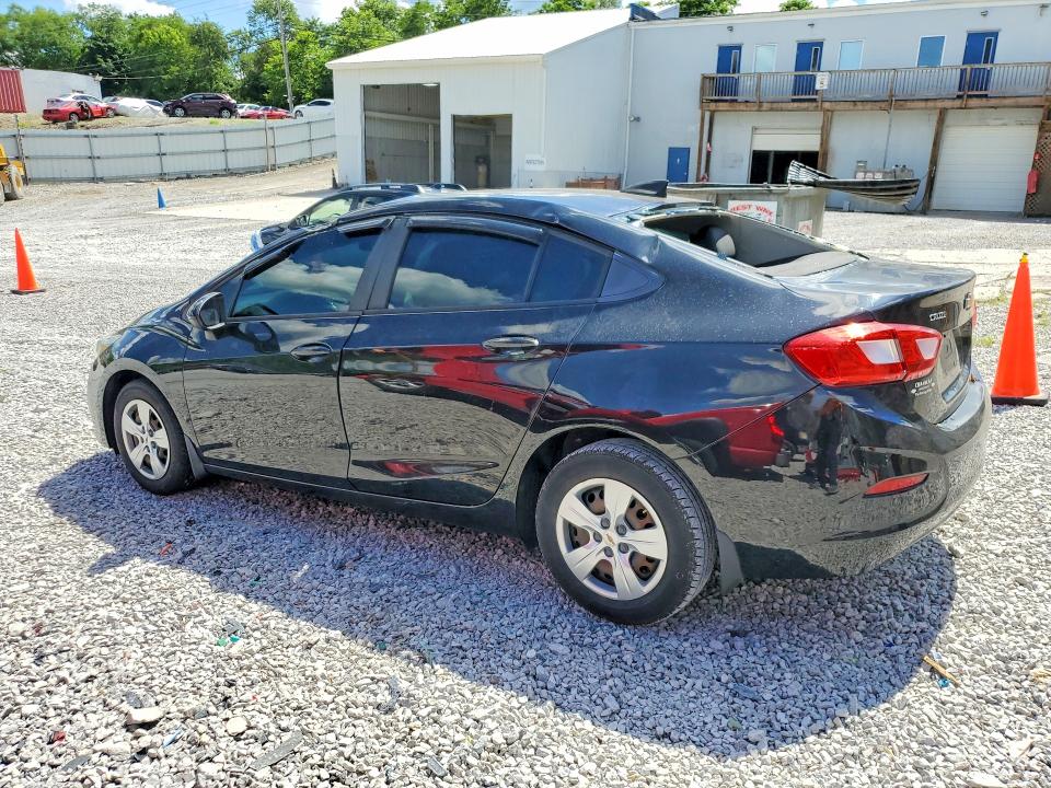 Photo 2 from auction – 2018 CHEVROLET CRUZE with VIN 1G1BC5SM4J7161644