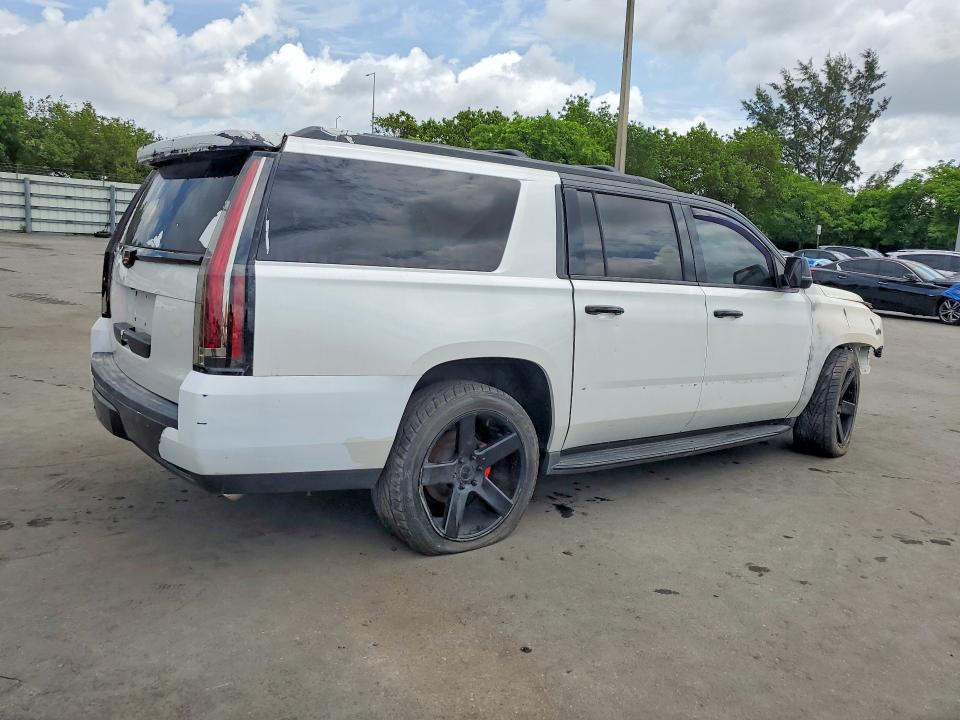 Photo 3 from auction – 2016 CADILLAC ESCALADE with VIN 1GYS4HKJ9GR177082