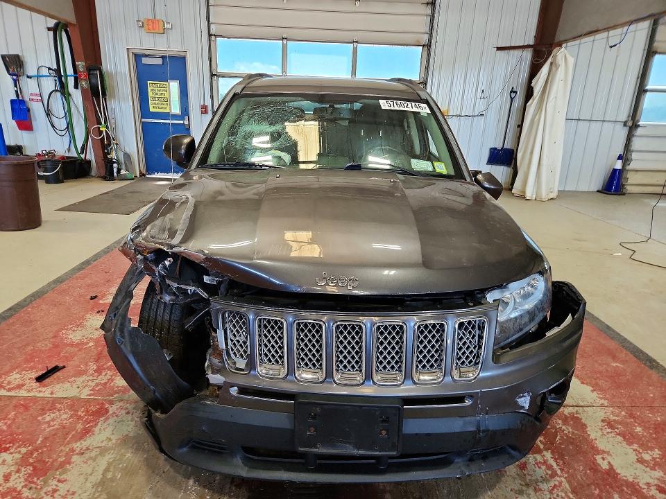 Photo 5 from auction – 2016 JEEP COMPASS with VIN 1C4NJDEB0GD558826