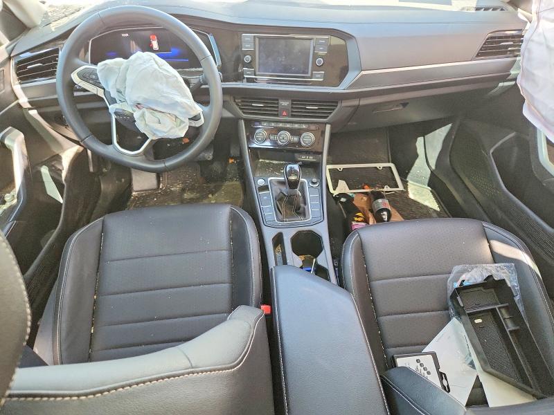 Photo 8 from auction – 2024 VOLKSWAGEN JETTA with VIN 3VW7M7BU0RM097915