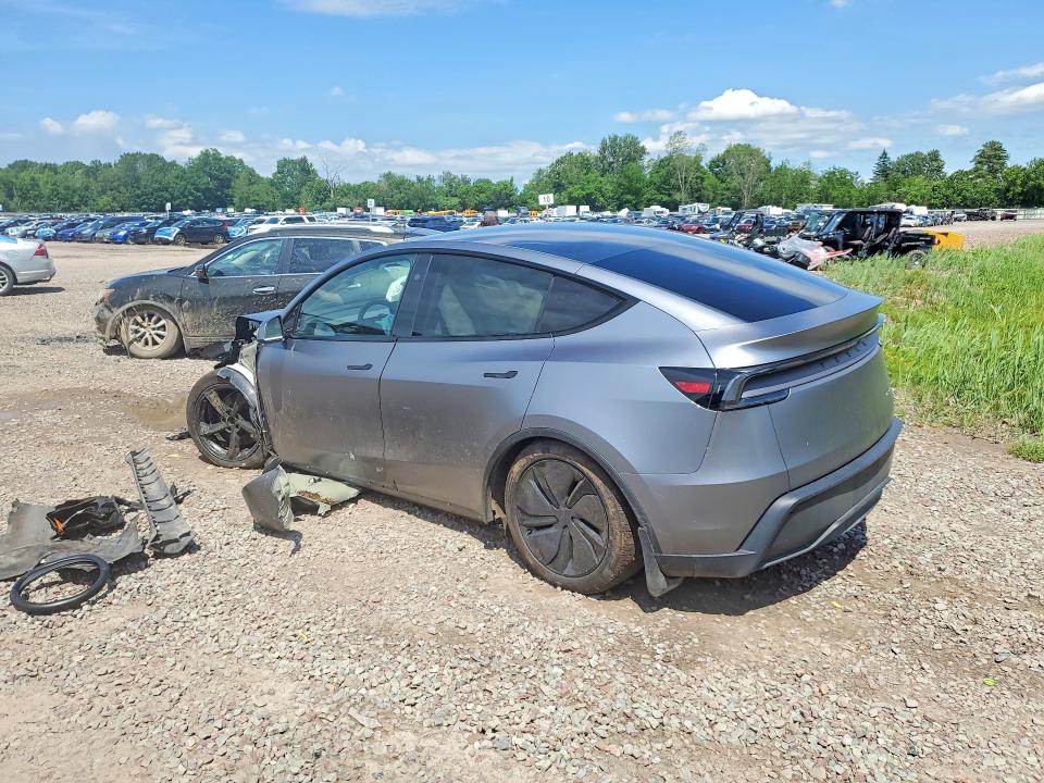 Photo 2 from auction – 2026 TESLA MODEL Y with VIN 7SAYGDEE8TA452729