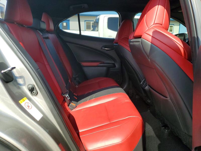 Photo 11 from auction – 2019 LEXUS UX with VIN JTHY3JBH8K2009277