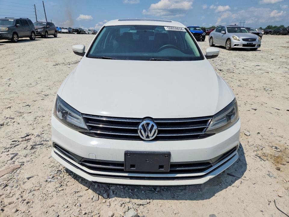 صورة رقم 5 من المزاد - 2015 VOLKSWAGEN JETTA مع VIN 3VWLA7AJ9FM243870