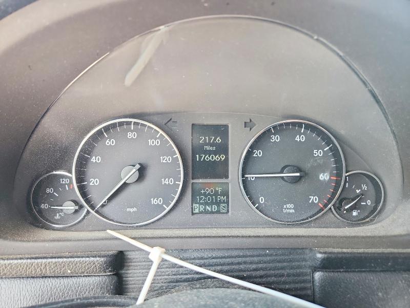Photo 9 from auction – 2005 MERCEDES-BENZ C with VIN WDBRF40J95F595875