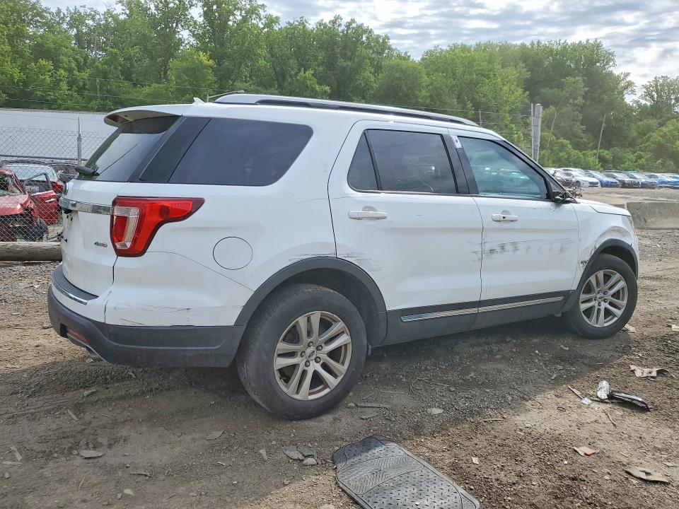 Photo 3 from auction – 2018 FORD EXPLORER with VIN 1FM5K8D82JGB83016