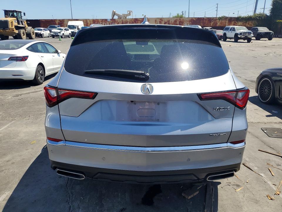 Photo 6 from auction – 2024 ACURA MDX with VIN 5J8YE1H84RL018714
