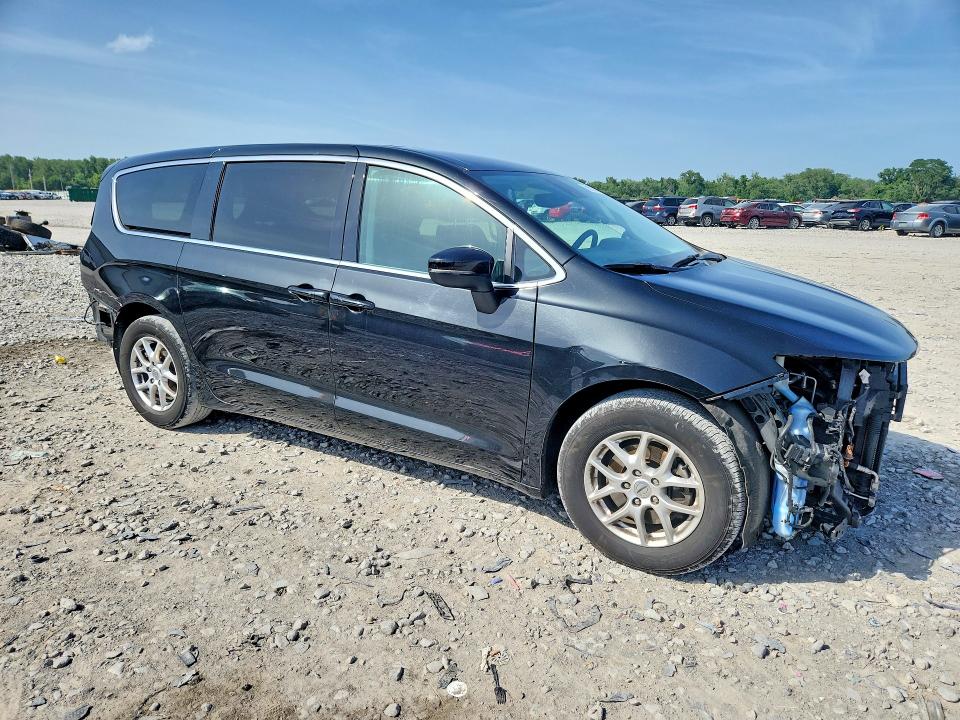 Photo 4 from auction – 2023 CHRYSLER PACIFICA with VIN 2C4RC1BG2PR620900