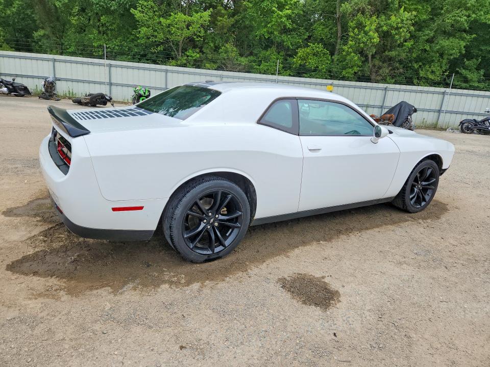 Photo 3 from auction – 2017 DODGE CHALLENGER with VIN 2C3CDZAG0HH558248