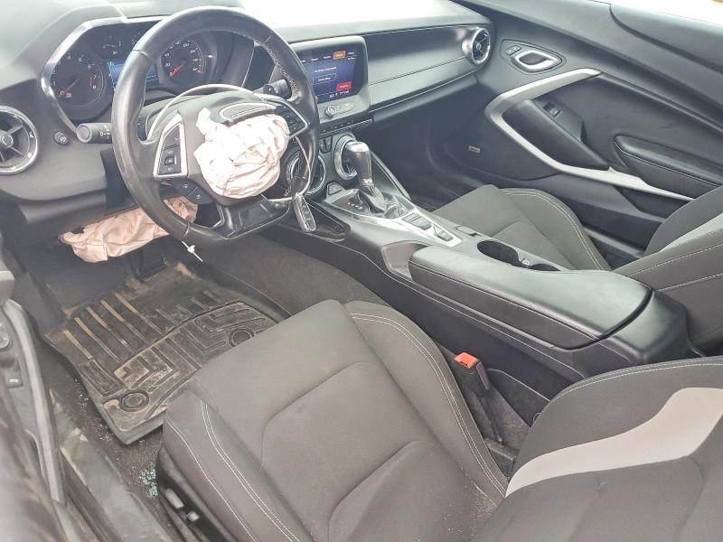 Photo 8 from auction – 2019 CHEVROLET CAMARO with VIN 1G1FB1RX5K0149963