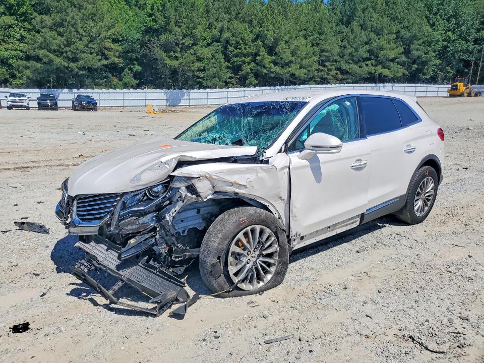 LINCOLN MKX 2017 with VIN 2LMPJ6KR9HBL31373 - Photo from auction