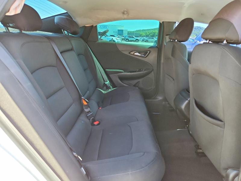 Photo 10 from auction – 2018 CHEVROLET MALIBU with VIN 1G1ZB5ST1JF260792