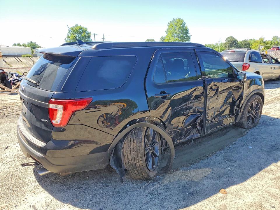 Photo 3 from auction – 2018 FORD EXPLORER with VIN 1FM5K8D82JGC90082