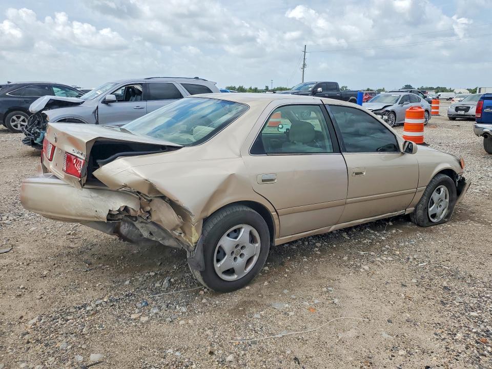 Photo 3 from auction – 2001 TOYOTA CAMRY with VIN JT2BG22K010561551