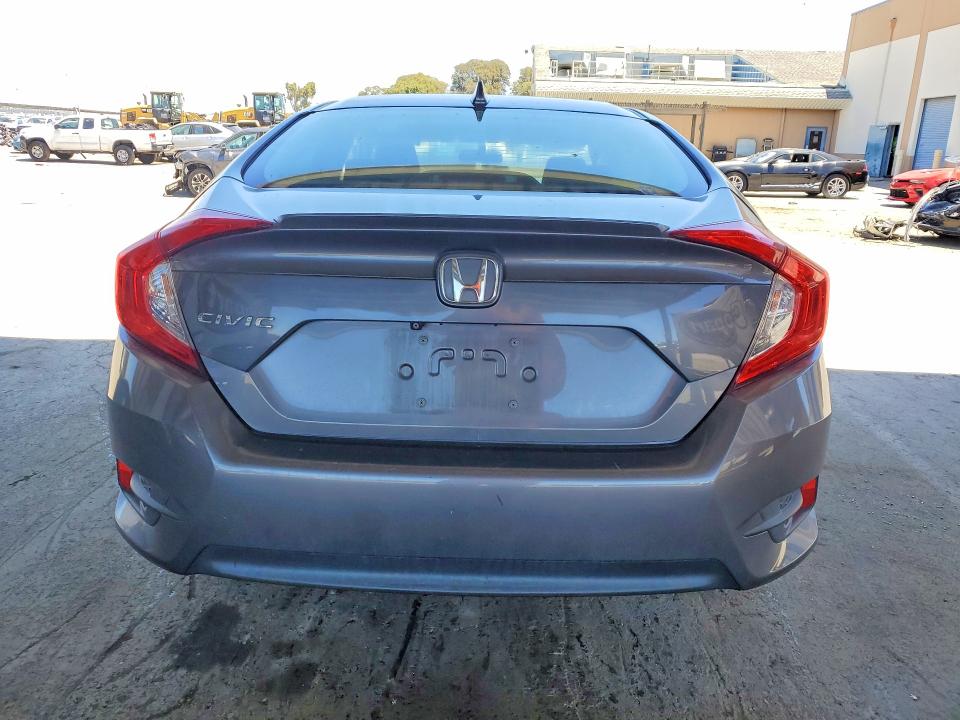Photo 6 from auction – 2017 HONDA CIVIC with VIN 19XFC1F35HE202909