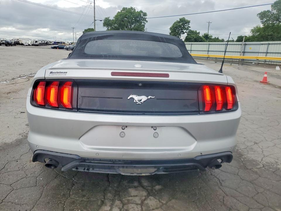 Photo 6 from auction – 2018 FORD MUSTANG with VIN 1FATP8UH5J5133077