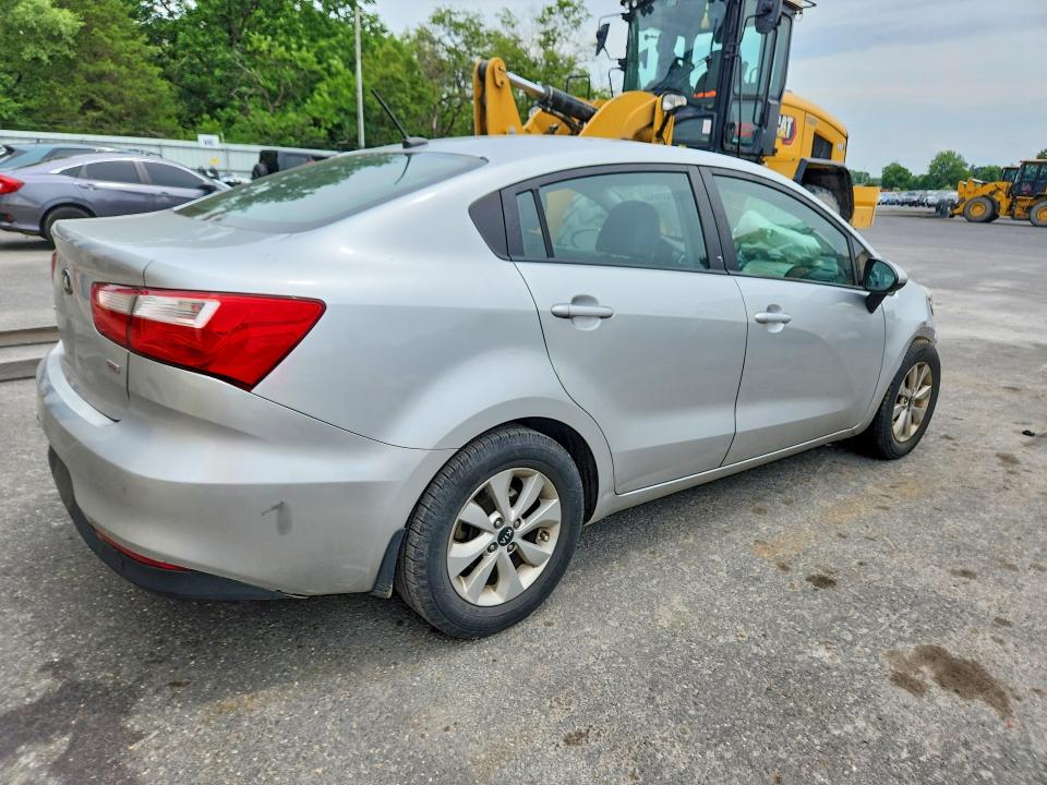Photo 3 from auction – 2017 KIA RIO with VIN KNADM4A35H6062389