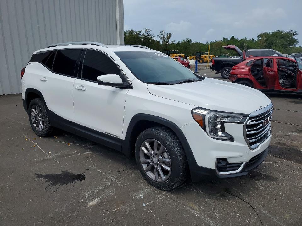 Photo 4 from auction – 2024 GMC TERRAIN with VIN 3GKALVEG2RL166460