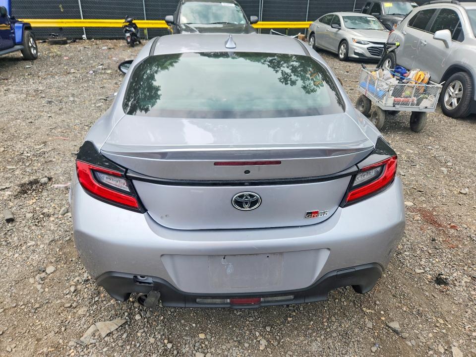 Photo 6 from auction – 2023 TOYOTA GR 86 with VIN JF1ZNBE16P9765439