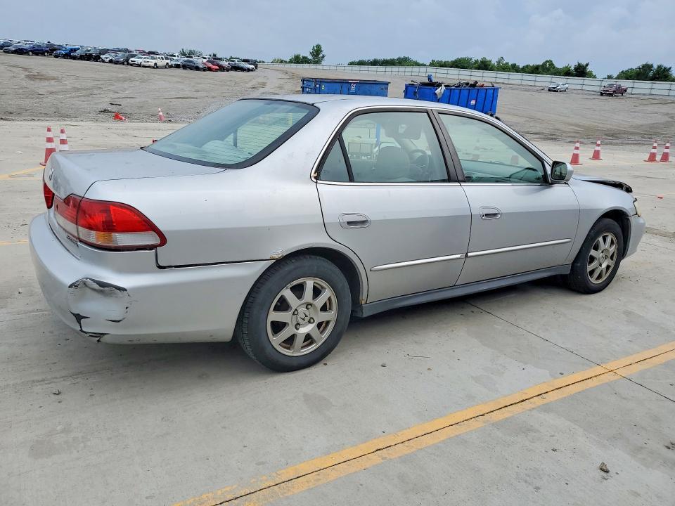 Photo 3 from auction – 2002 HONDA ACCORD with VIN 1HGCG56792A027335