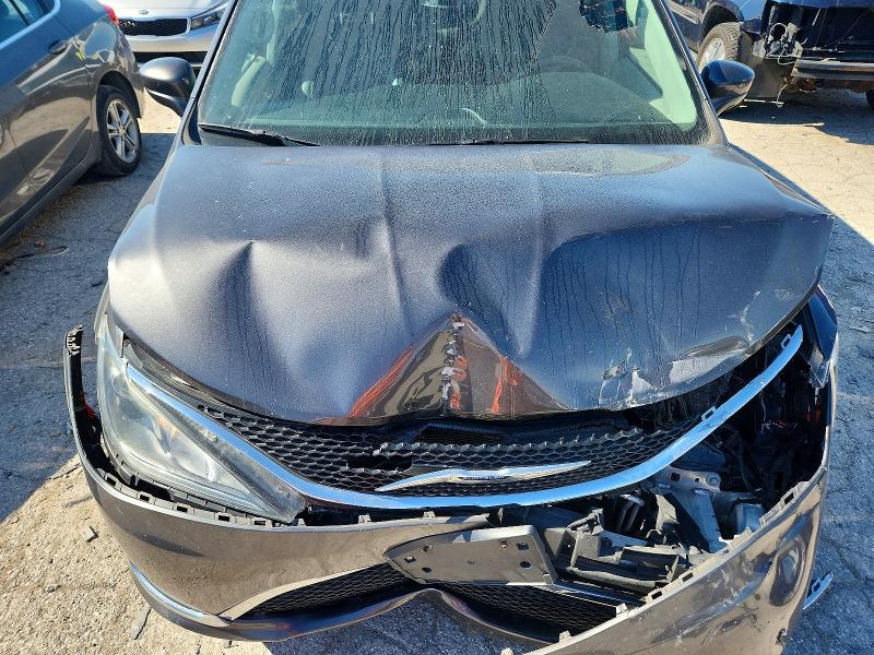 Photo 12 from auction – 2019 CHRYSLER PACIFICA with VIN 2C4RC1BG6KR704808