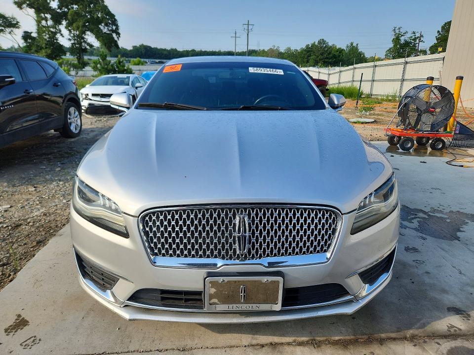 Photo 5 from auction – 2017 LINCOLN MKZ with VIN 3LN6L5A91HR627079
