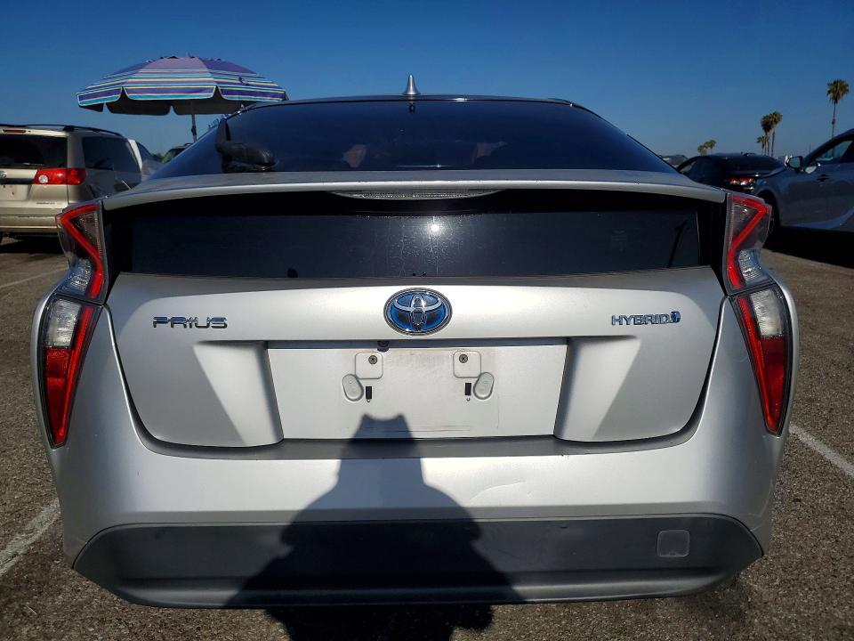 Photo 6 from auction – 2017 TOYOTA PRIUS with VIN JTDKBRFUXH3037990