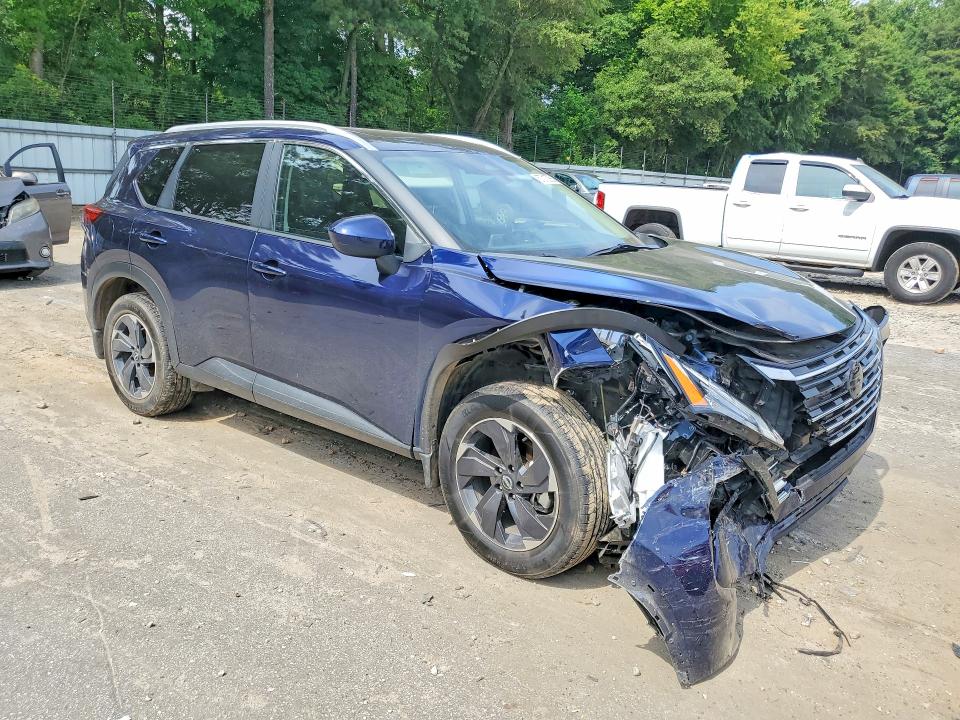 Photo 4 from auction – 2024 NISSAN ROGUE with VIN JN8BT3BA2RW361476