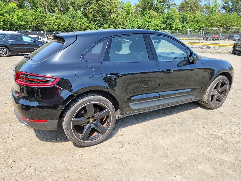 Photo 3 from auction – 2017 PORSCHE MACAN with VIN WP1AA2A52HLB08412