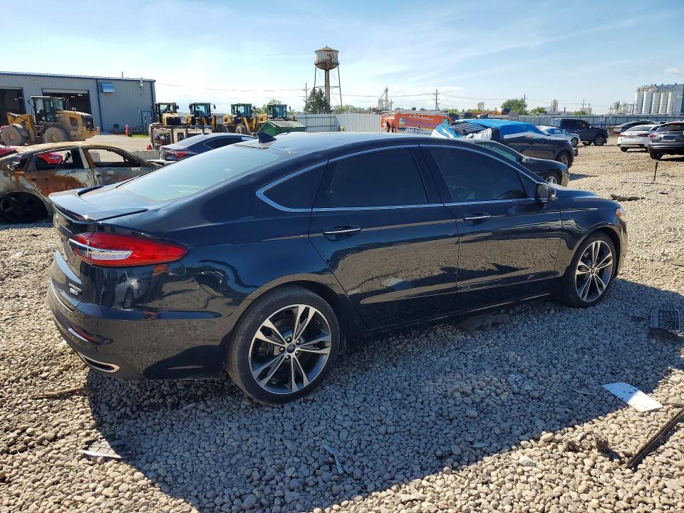 Photo 3 from auction – 2020 FORD FUSION with VIN 3FA6P0D92LR247853