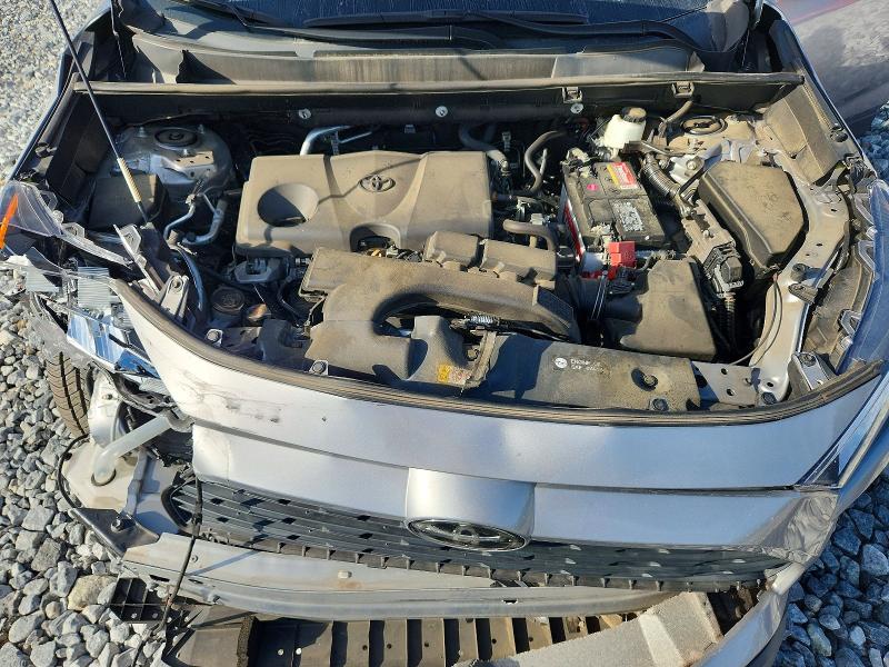 Photo 12 from auction – 2021 TOYOTA RAV4 with VIN 2T3W1RFV8MC168941