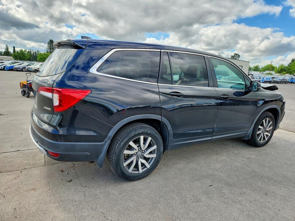 Photo 3 from auction – 2020 HONDA PILOT with VIN 5FNYF6H58LB026663