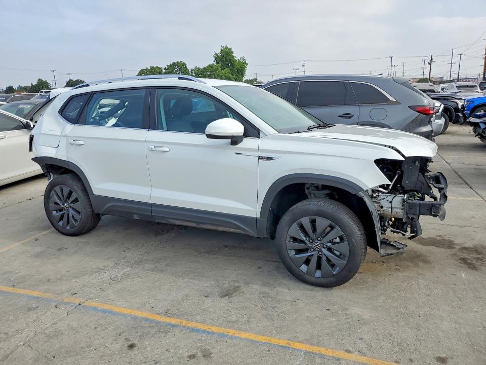 Photo 4 from auction – 2022 VOLKSWAGEN TAOS with VIN 3VVRX7B25NM025427
