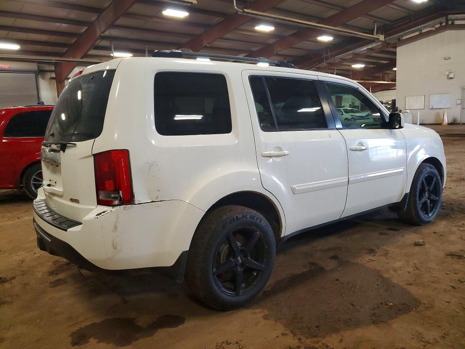 Photo 3 from auction – 2014 HONDA PILOT with VIN 5FNYF4H5XEB049305